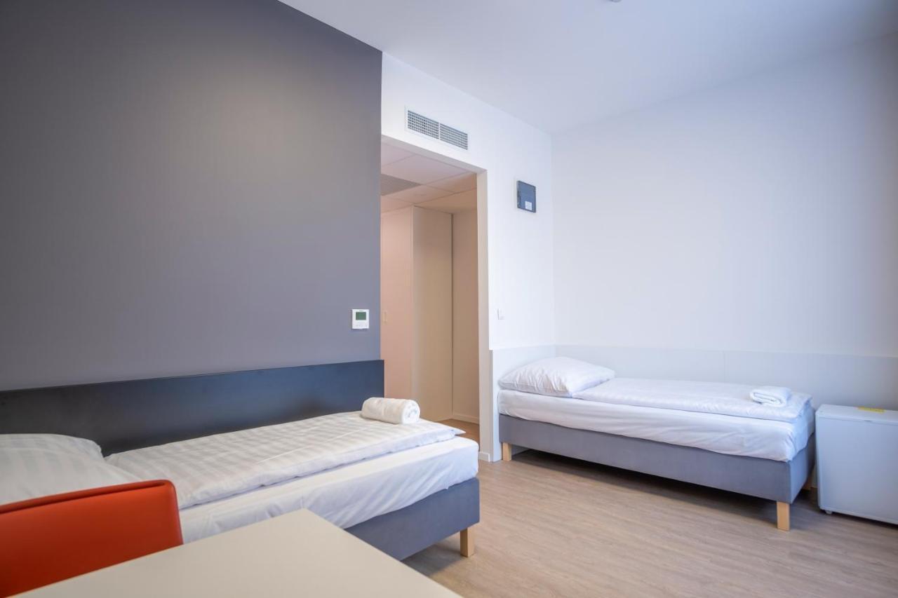 Balatonalmádi Ciszterci Rendezvenykoezpont Bed & Breakfast エクステリア 写真